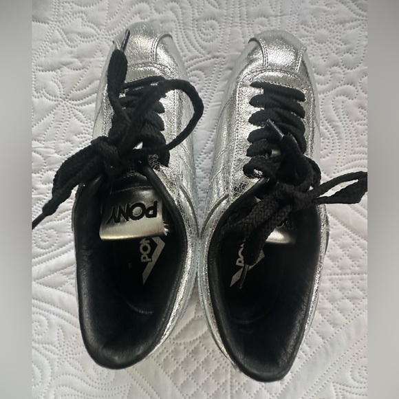 Women's Silver PONY sneakers, Size 8 M - Picture 5 of 10